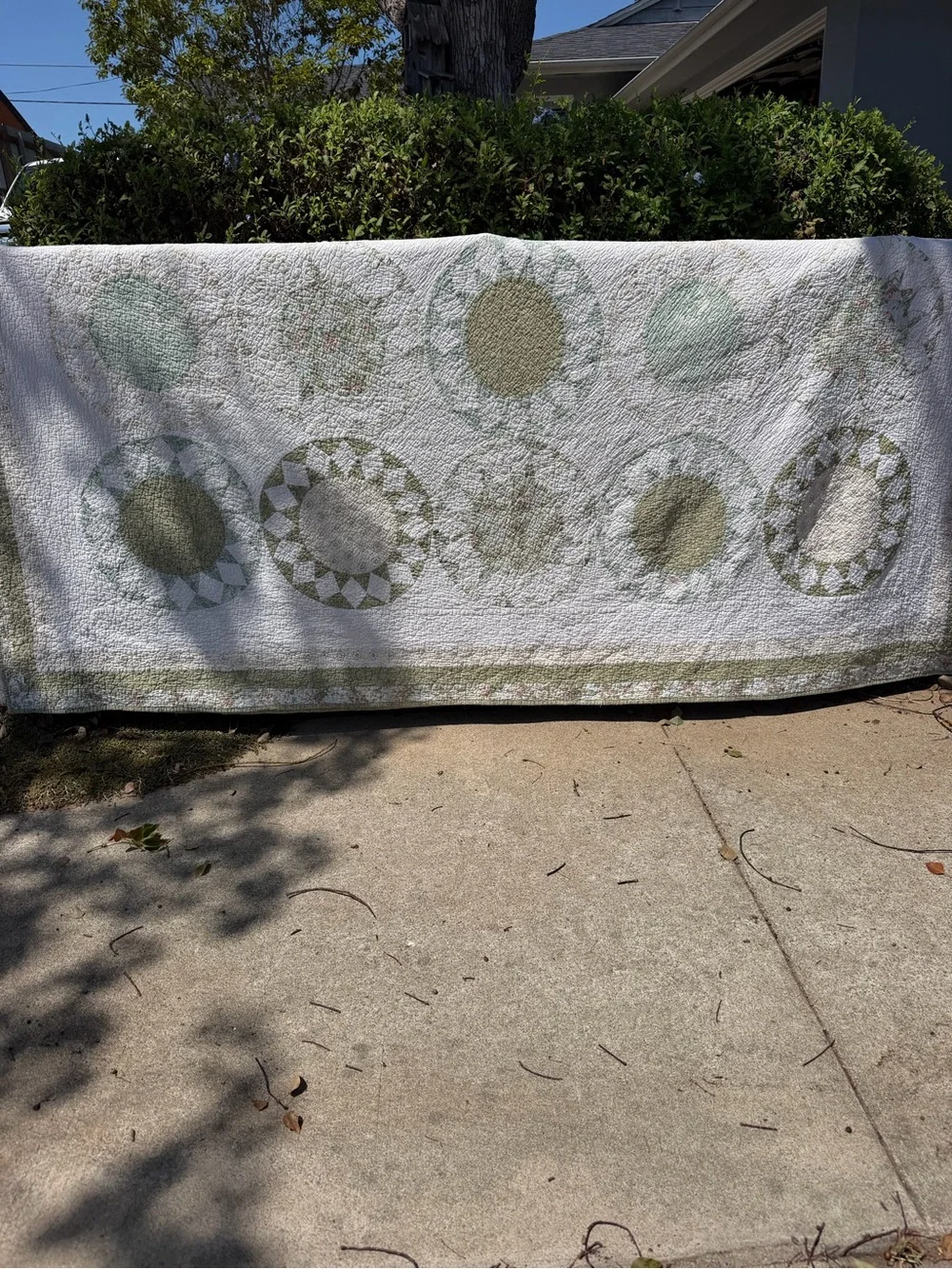 VTG 90s Sunflower Dresden Plate Quilt Green Pink Soft Country Floral 86x100 READ